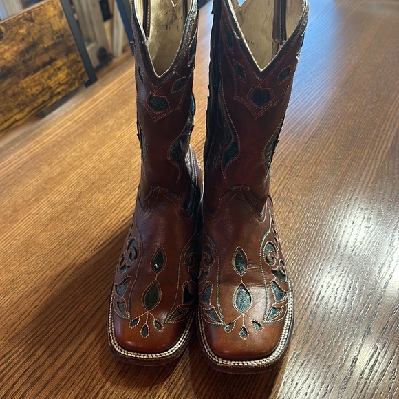 Cowgirl boots size 9B Rockin Leather - Picture 2 of 8